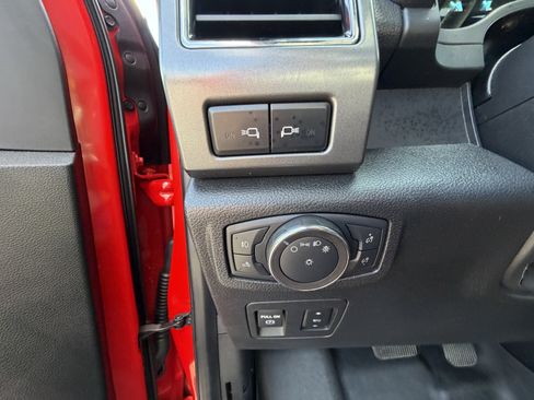 Used 2019 Ford F150 XLT w/ Equipment Group 302A Luxury AWD/4WD image 40