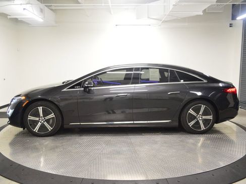 Used 2023 Mercedes-Benz EQS 450+ Sedan image 2