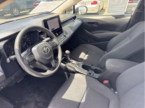 Used 2023 Toyota Corolla LE FWD image 9