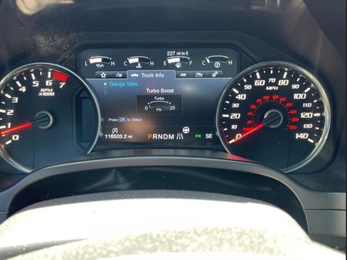 Used 2017 Ford F150 Raptor w/ Equipment Group 802A Luxury AWD/4WD image 16