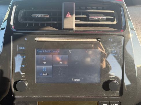 Used 2016 Toyota Prius Two image 16