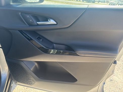 Used 2025 Chevrolet Equinox LT image 21