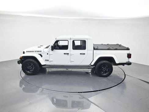 Used 2025 Jeep Gladiator Sport AWD/4WD image 39