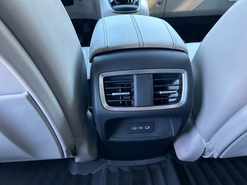 New 2025 Acura RDX SH-AWD image 21