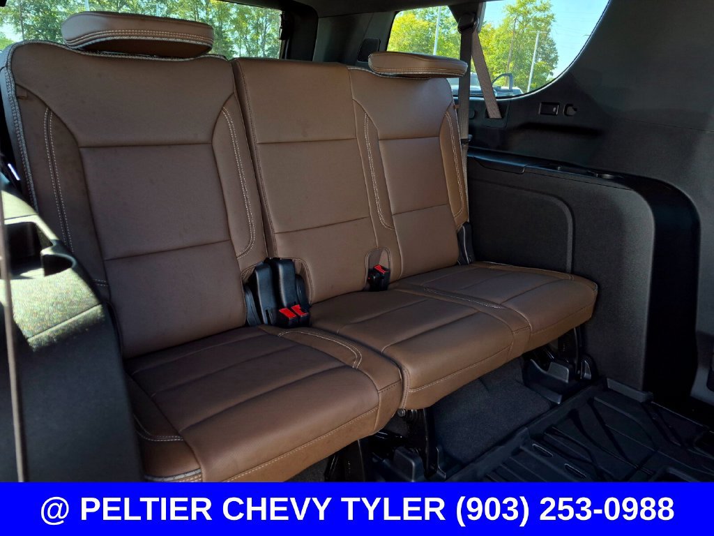 Used 2024 Chevrolet Suburban High Country w/ Max Trailering Package AWD/4WD image 18
