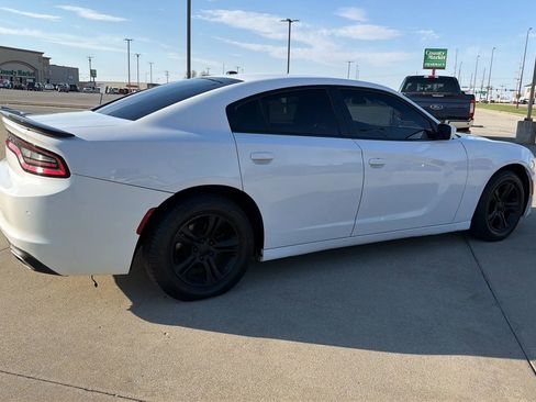 Used 2020 Dodge Charger SXT image 20