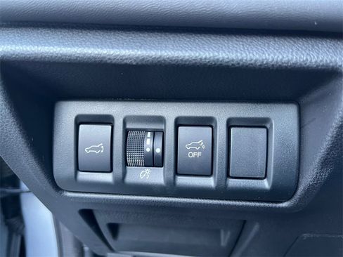 Used 2022 Subaru Outback Limited image 10