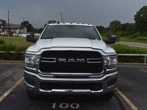 Used 2024 RAM 3500 SLT w/ Quick Order Package 2YG SLT AWD/4WD image 2
