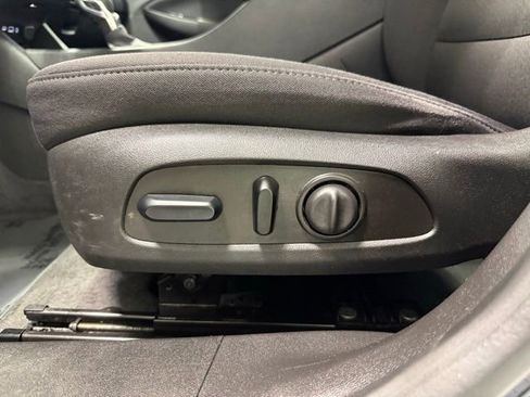 Used 2023 Chevrolet Malibu LT image 12