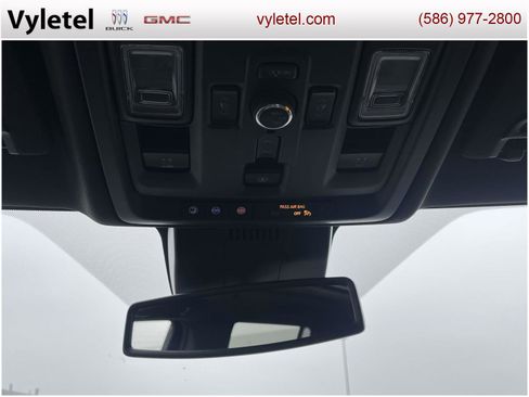 Used 2023 GMC Yukon Denali image 34