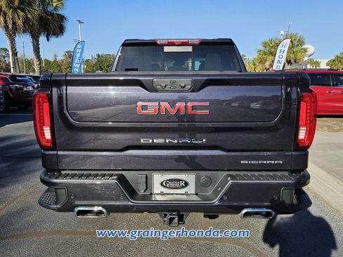 Used 2023 GMC Sierra 1500 Denali w/ Technology Package image 4