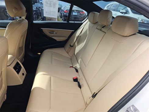 Used 2017 BMW 330i Sedan image 14