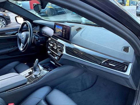Used 2023 BMW 530i xDrive w/ Premium Package image 14