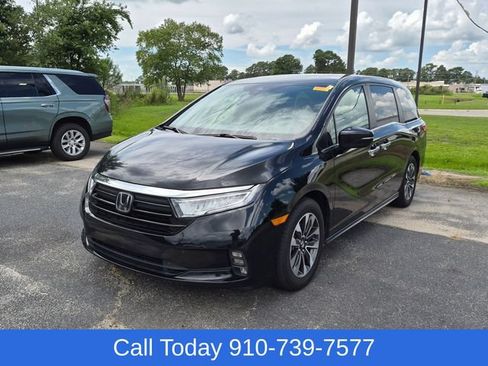Used 2023 Honda Odyssey EX-L image 3