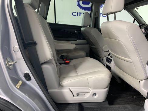 Used 2016 Honda Pilot Elite image 37