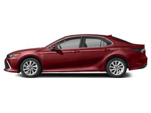 Used 2021 Toyota Camry LE FWD image 3