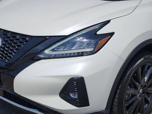 Used 2023 Nissan Murano SV w/ SV Midnight Edition Package FWD image 5
