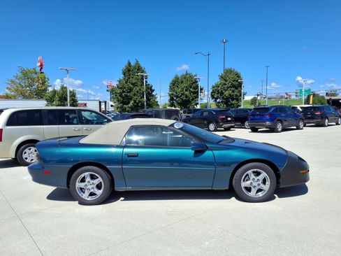 Used 1997 Chevrolet Camaro Z28 image 19