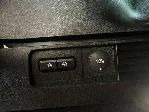 Used 2022 Lincoln Nautilus Reserve AWD/4WD image 31