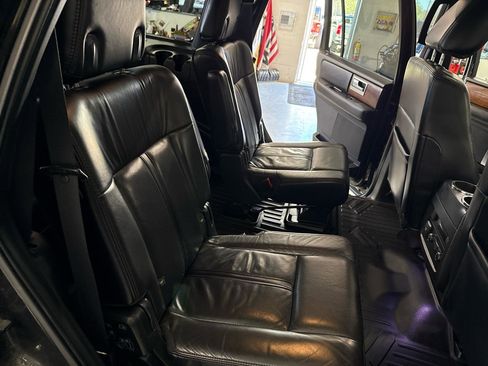 Used 2015 Lincoln Navigator 4WD image 52