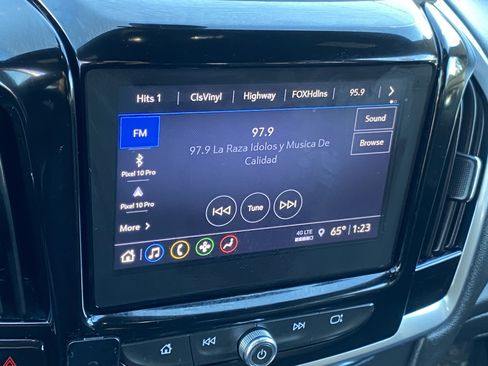 Used 2022 Chevrolet Traverse LT image 20