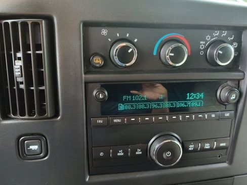 Used 2018 Chevrolet Express 2500 w/ Driver Convenience Package RWD image 19