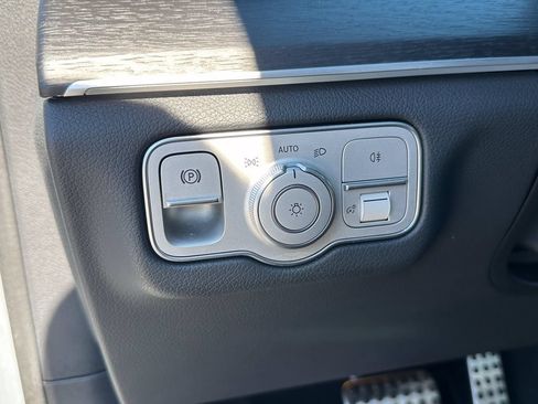 Certified 2025 Mercedes-Benz GLS 450 4MATIC image 36