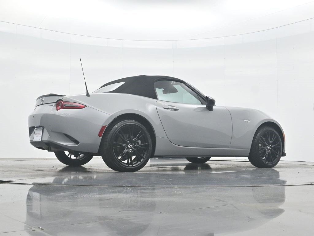 Used 2025 MAZDA MX-5 Miata Club RWD image 27