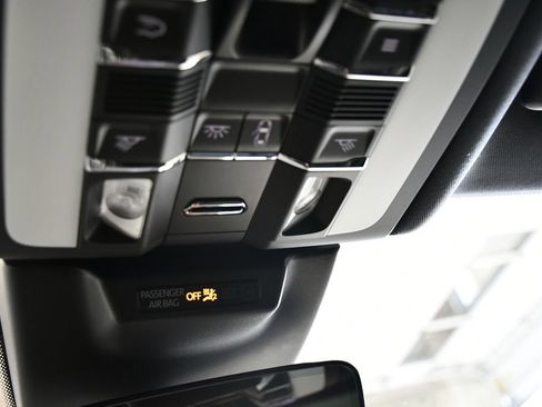 New 2026 Porsche Macan AWD/4WD image 43