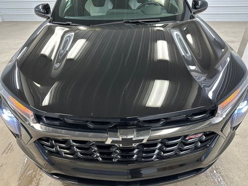 Certified 2024 Chevrolet Trax RS w/ Driver Confidence Package image 35