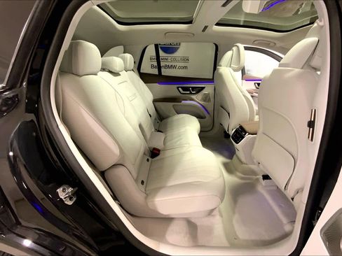 Used 2023 Mercedes-Benz EQS 580 4MATIC SUV image 19