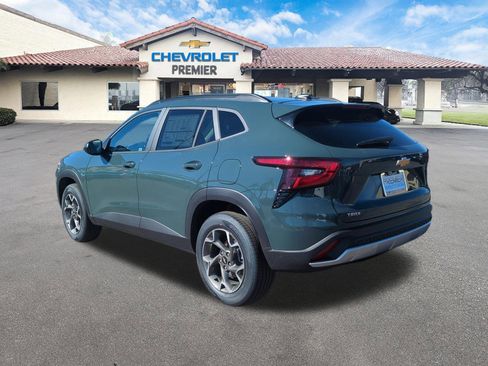 New 2026 Chevrolet Trax LT w/ Driver Confidence Package image 6