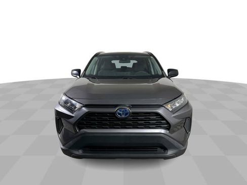 Used 2021 Toyota RAV4 LE AWD/4WD image 3