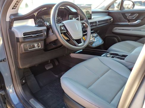 Used 2022 Lincoln Corsair Standard w/ Premium Package image 14