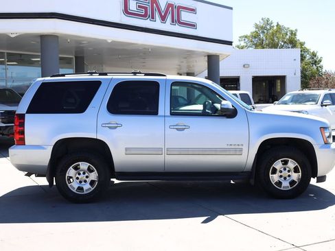 Used 2013 Chevrolet Tahoe LT AWD/4WD image 7