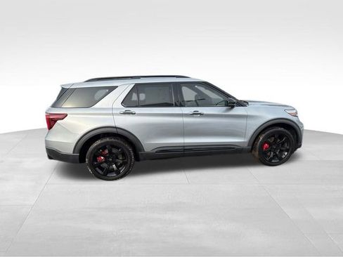 Used 2020 Ford Explorer ST w/ ST Street Pack image 4