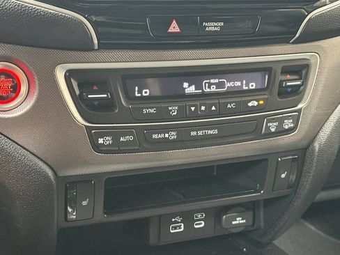 Used 2025 Honda Ridgeline RTL image 25