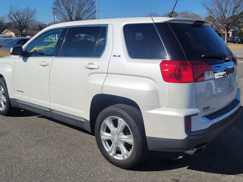 Used 2017 GMC Terrain SLE image 3