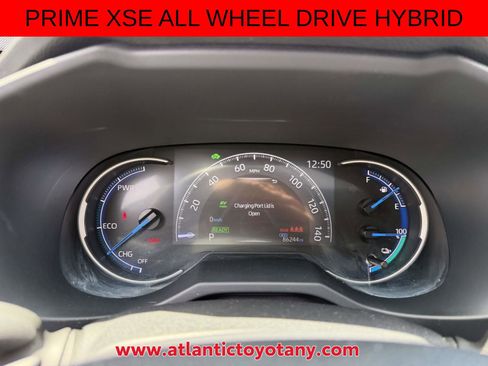Used 2022 Toyota RAV4 XSE w/ Weather Package AWD/4WD image 33