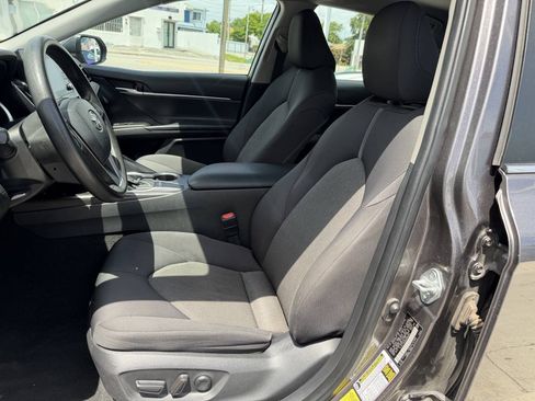 Used 2022 Toyota Camry LE FWD image 13
