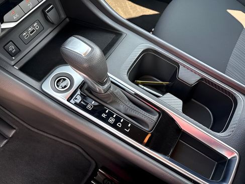 Certified 2025 Nissan Sentra SV FWD image 25