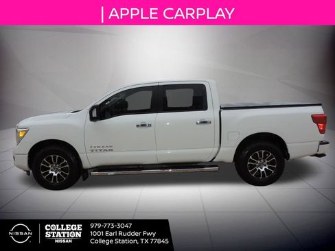 Used 2021 Nissan Titan SV w/ SV Convenience Package image 7