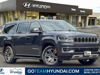 Used 2023 Jeep Wagoneer L Series II AWD/4WD video 1