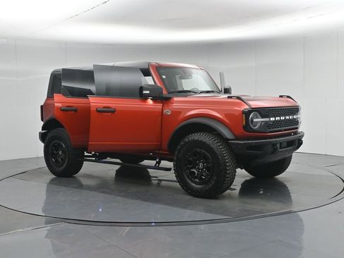 Used 2023 Ford Bronco Wildtrak AWD/4WD image 38