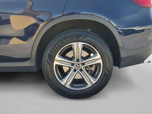 Certified 2018 Mercedes-Benz GLC 300 4MATIC image 20