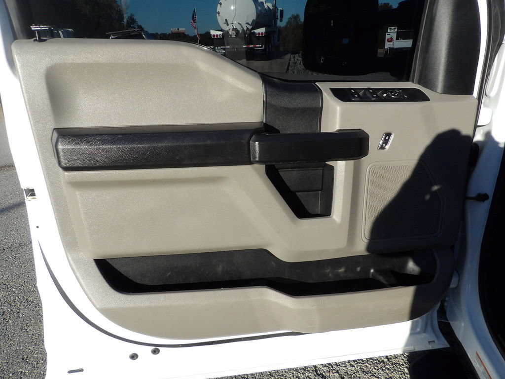Used 2019 Ford F550 4x4 Crew Cab Super Duty image 14