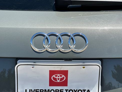 Used 2025 Audi Q3 2.0T Premium AWD/4WD image 46