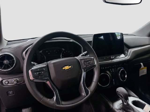 New 2026 Chevrolet Blazer LT w/ Convenience Package FWD image 12