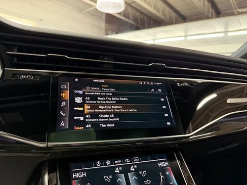 Used 2021 Audi Q7 3.0T Premium Plus w/ Executive Package image 33