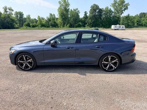Used 2023 Volvo S60 B5 Ultimate w/ Climate Package AWD/4WD image 4